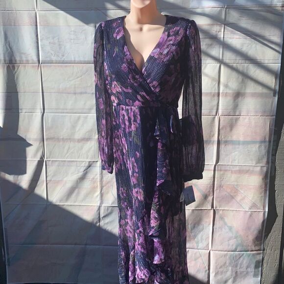 Woman’s NWT dress by Nightway - Picture 1 of 14